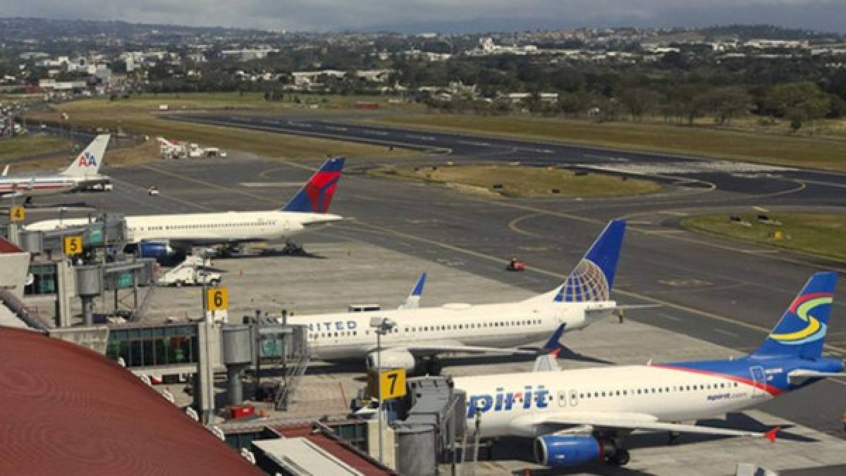 Aeropuertos, taxis y buses regresan a trabajar la próxima semana en Honduras