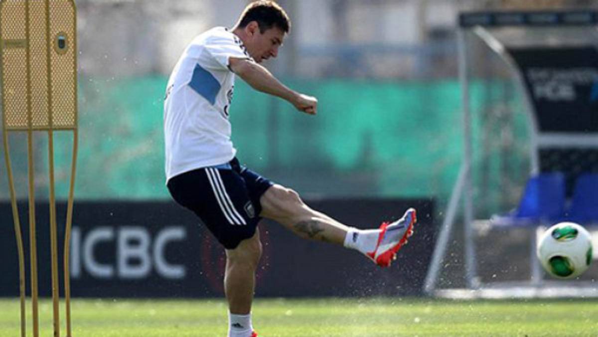 Messi comenzó su proceso de rehabilitación en Argentina