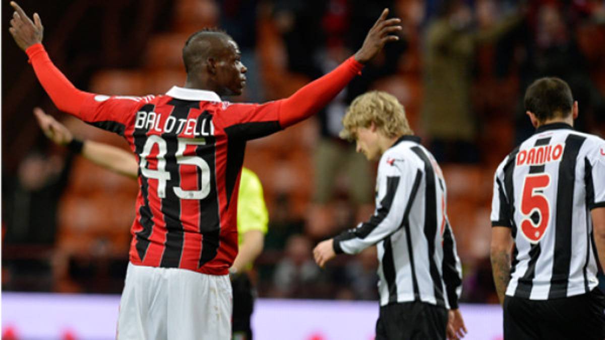 VIDEO: Balotelli se estrena con doblete en el Milan