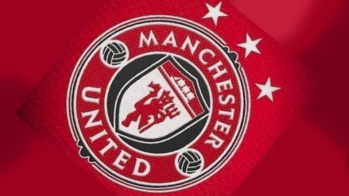 Manchester United estrenaría logo la próxima temporada