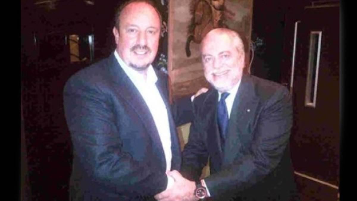 Presidente del Nápoles confirma fichaje de Rafa Benítez por Twitter