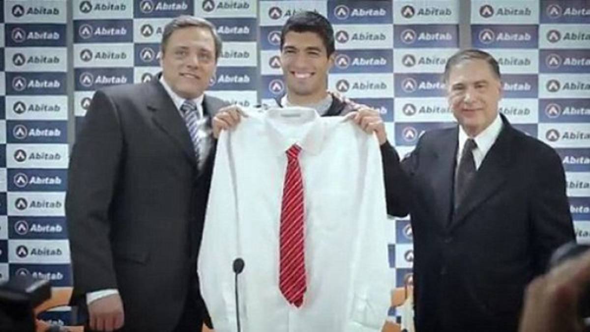 VIDEO: Luis Suárez en divertido comercial que explota su carácter conflictivo