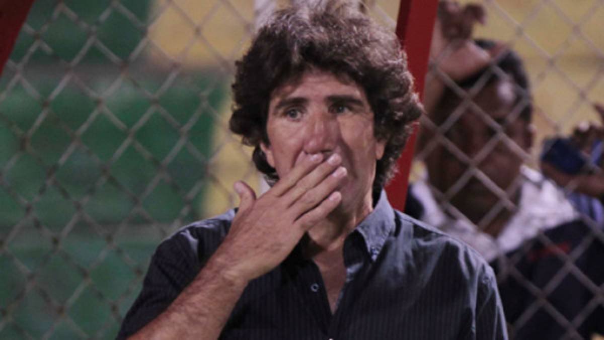 Héctor Vargas: 'Hay muchos que hacen negocio del fútbol”