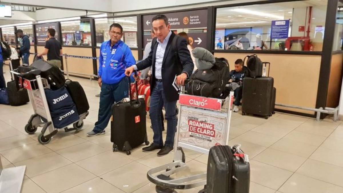 Honduras arriba a Temuco en vuelo chárter para enfrentar a Chile