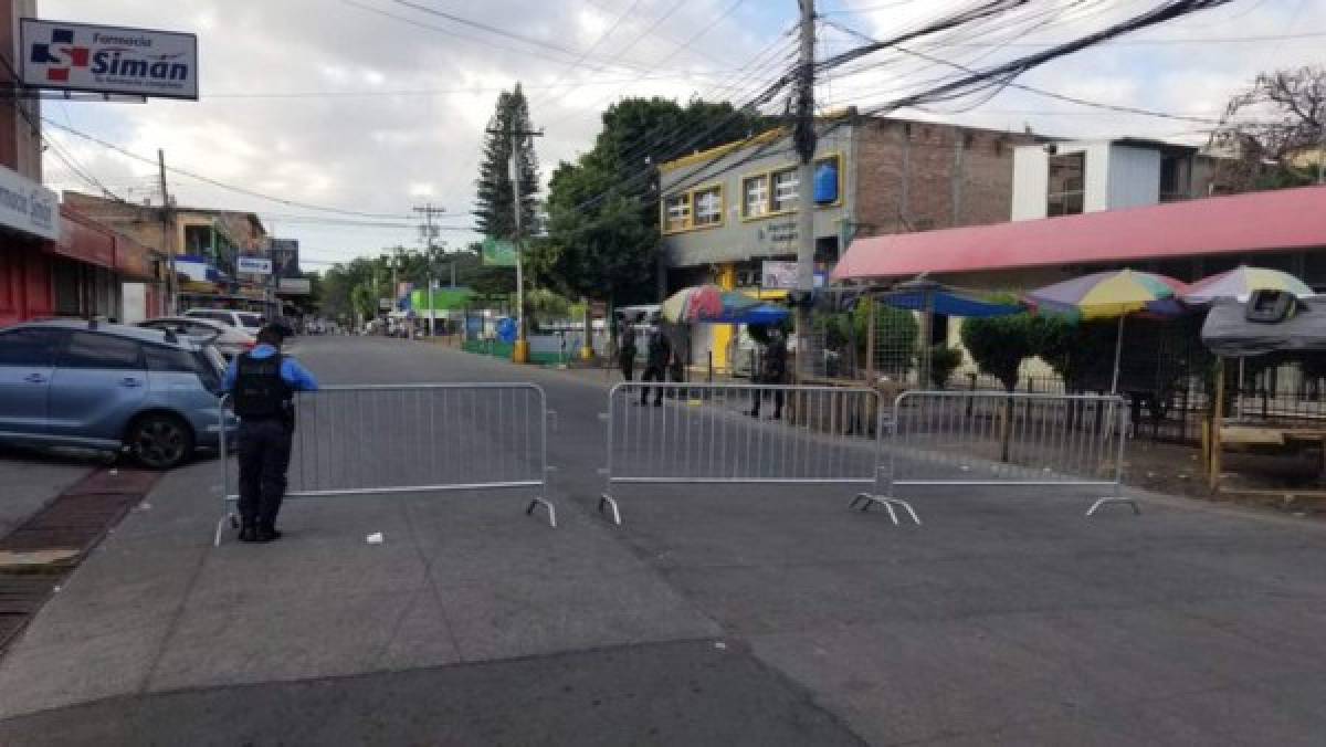 Con cervezas y sin respetar toque de queda absoluto: Las mejores fotos del día en Honduras