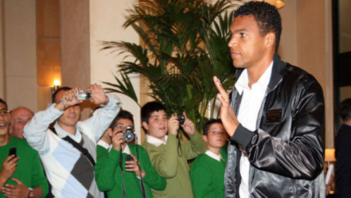 Portero Dida dice adiós al Milán