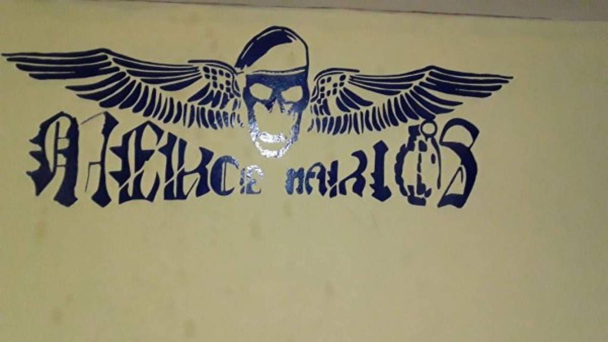 FOTOS: Esto se encontró en allanamientos para esclarecer muertes en afueras del Nacional