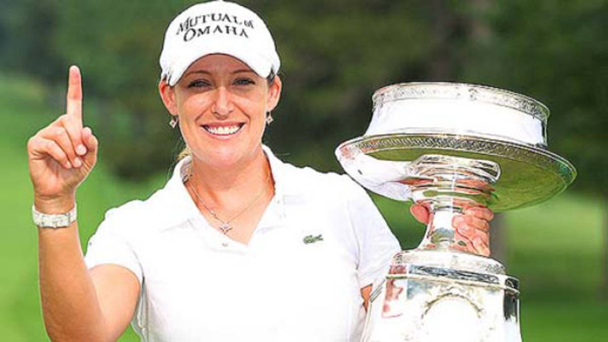 Estadounidense hace historia en golf