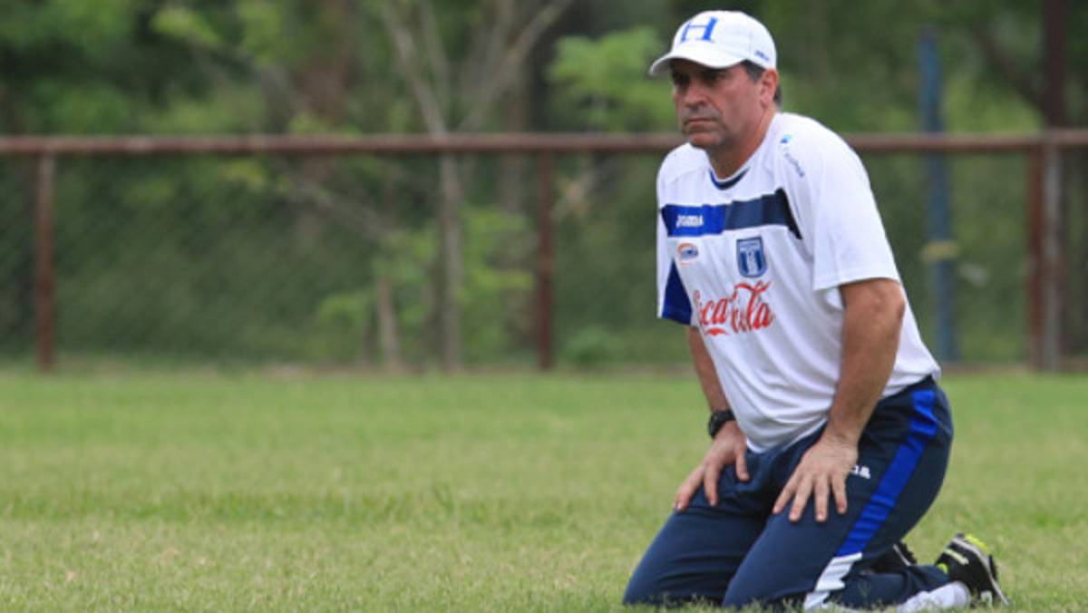 Suárez pide oraciones para la Selección