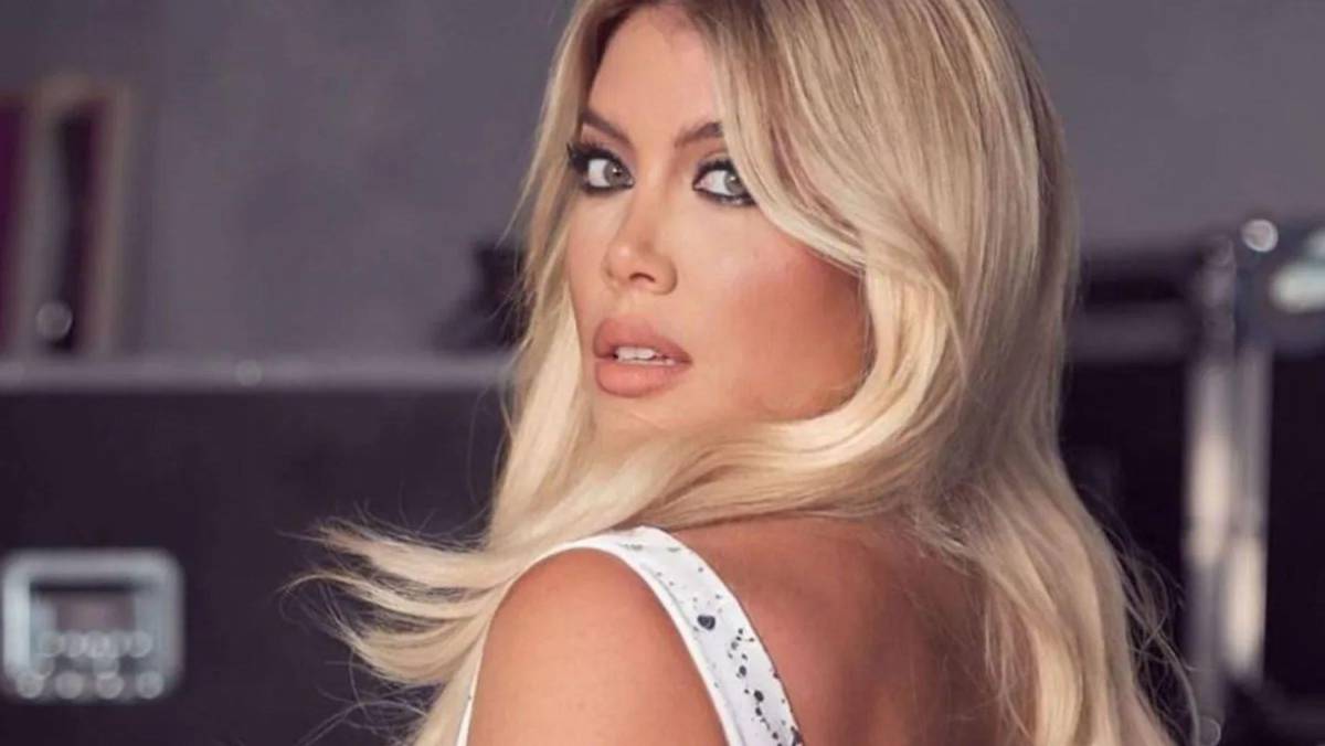 La repugnante frase que dejó Silvio Berlusconi la noche que rechazó a Wanda Nara: Pagó 150 mil euros por verla