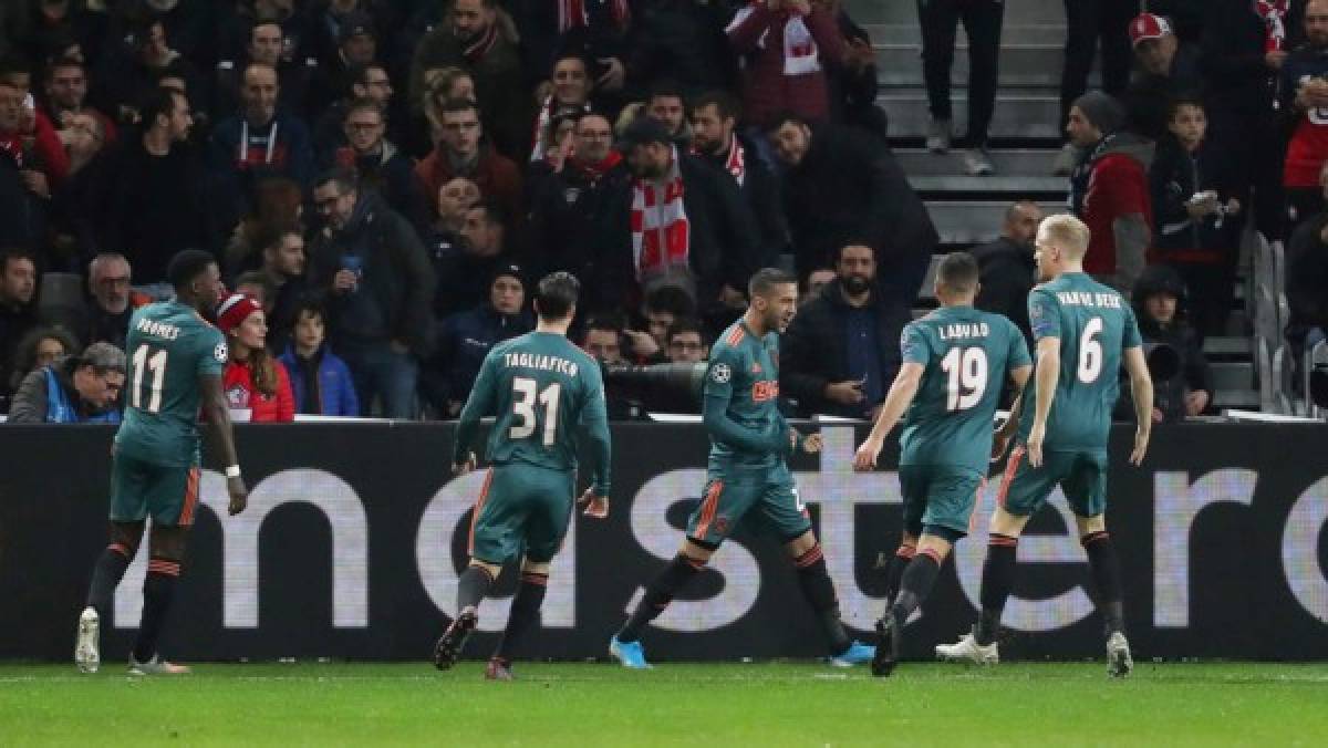 FOTOS: El triste final de la camisa que un jugador del Ajax le regaló a un niño