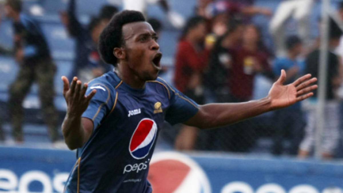 Nery Medina se convierte en nuevo fichaje del Olimpia