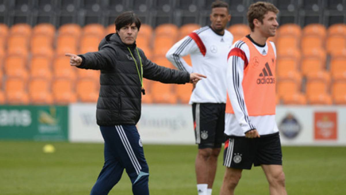 Löw se abstiene a votar en Balón de Oro