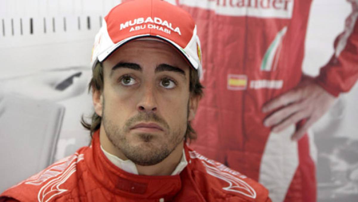 Alonso logra su primera 'pole'