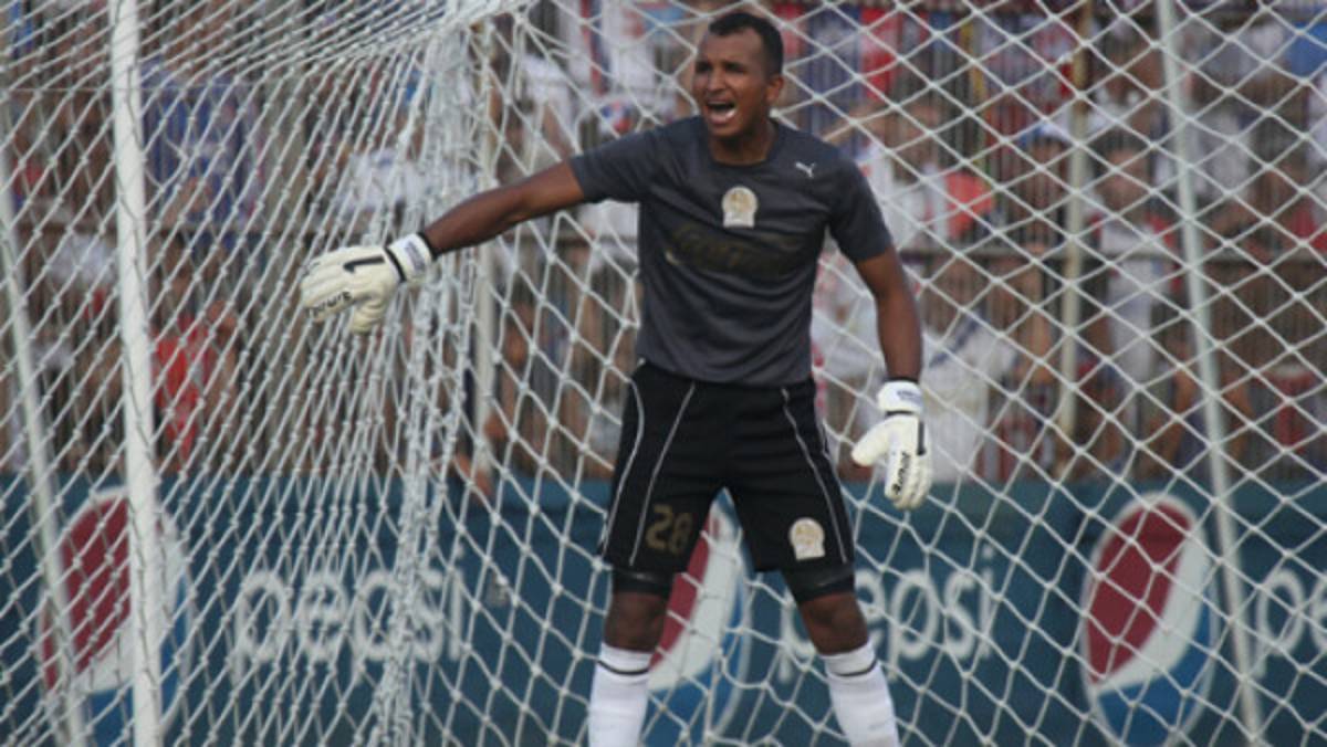 'Fue complicado, pero la saqué con la punta de los dedos”: Donis Escober