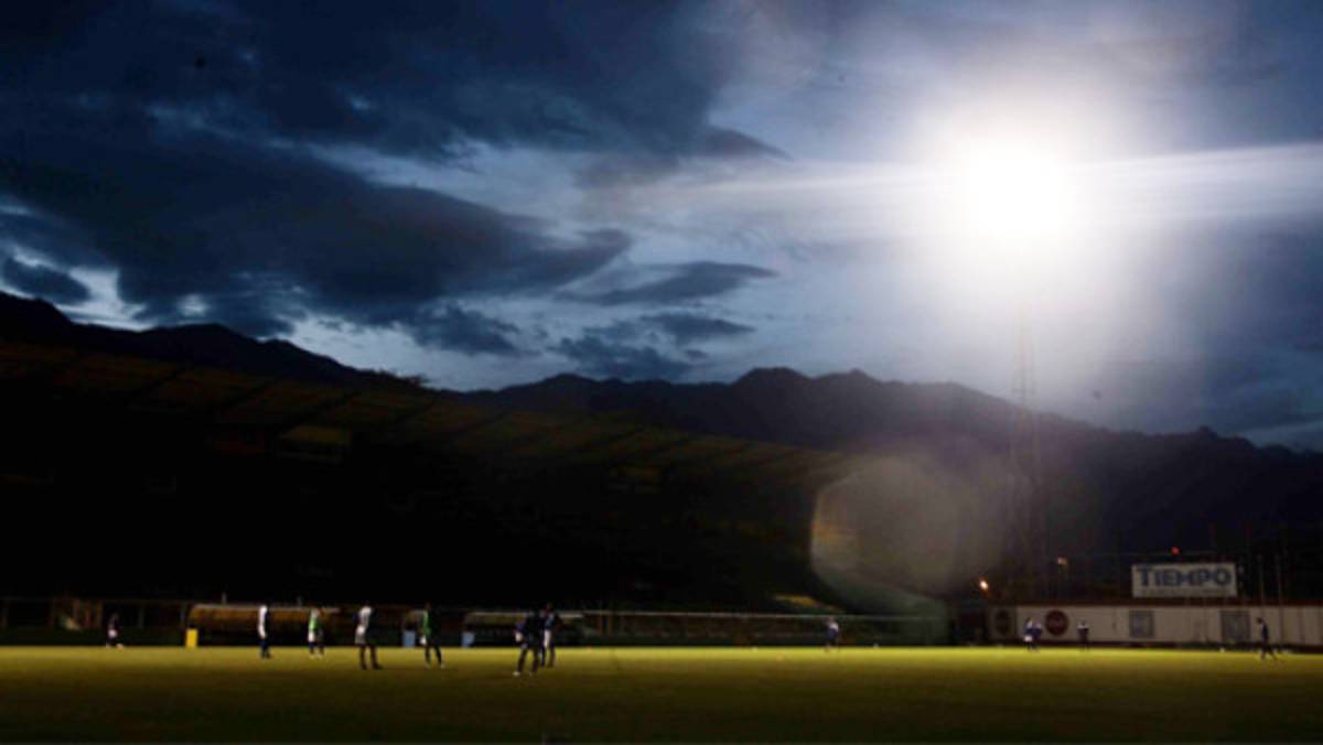 Matthew golpea a la Liga Nacional