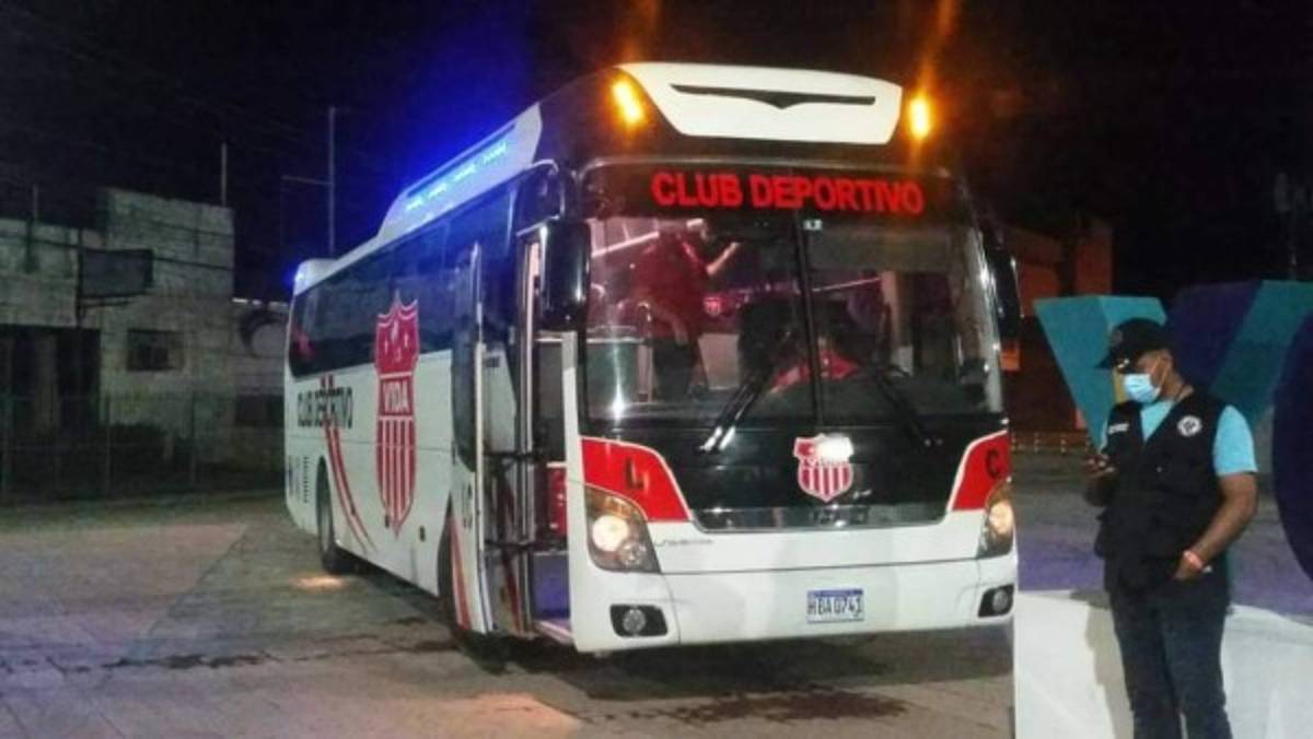 Fotos: Así es por dentro y por fuera el lujoso autobús del Vida que fue bautizado como 'Pololo'