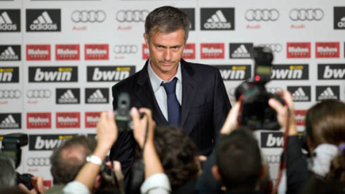 Mourinho llega hoy al Real Madrid