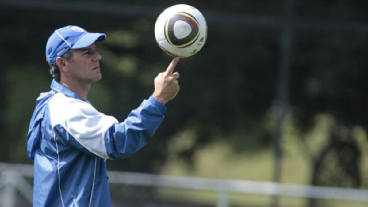 'Me sorprende la potencia del hondureño'