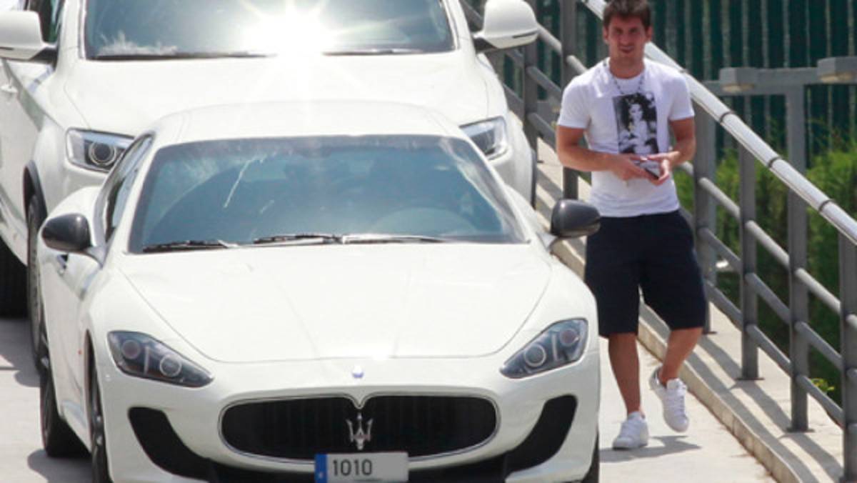 Messi tiene carro nuevo: Un Maserati MC Stradale