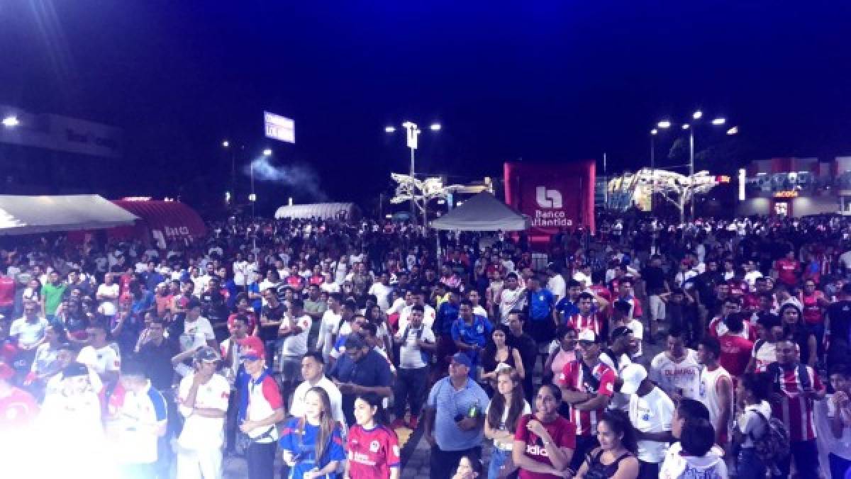 Aficionados de Olimpia viven una verdadera fiesta en presentación de la Copa 31