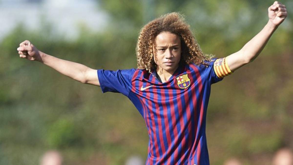 Así luce Xavi Simons, la joyita que el PSG le robó al Barcelona y que ya hizo su debut