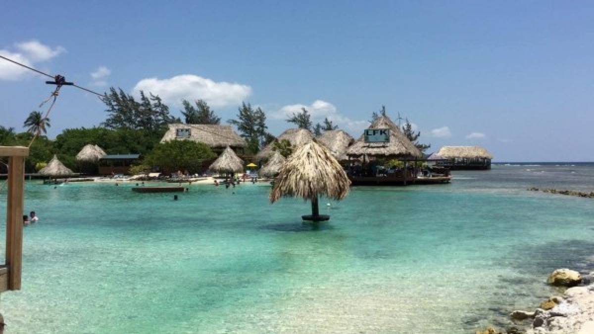 ¡Si hay sol, hay playa! Roatán, el destino paradisíaco de Alberth Elis en sus vacaciones 2019