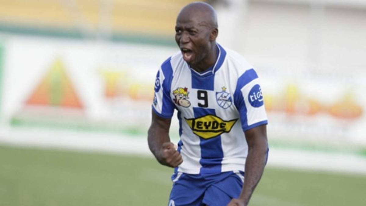 ¿A qué edad se retiraron los grandes futbolistas de Honduras? Algunos se fueron jovencitos