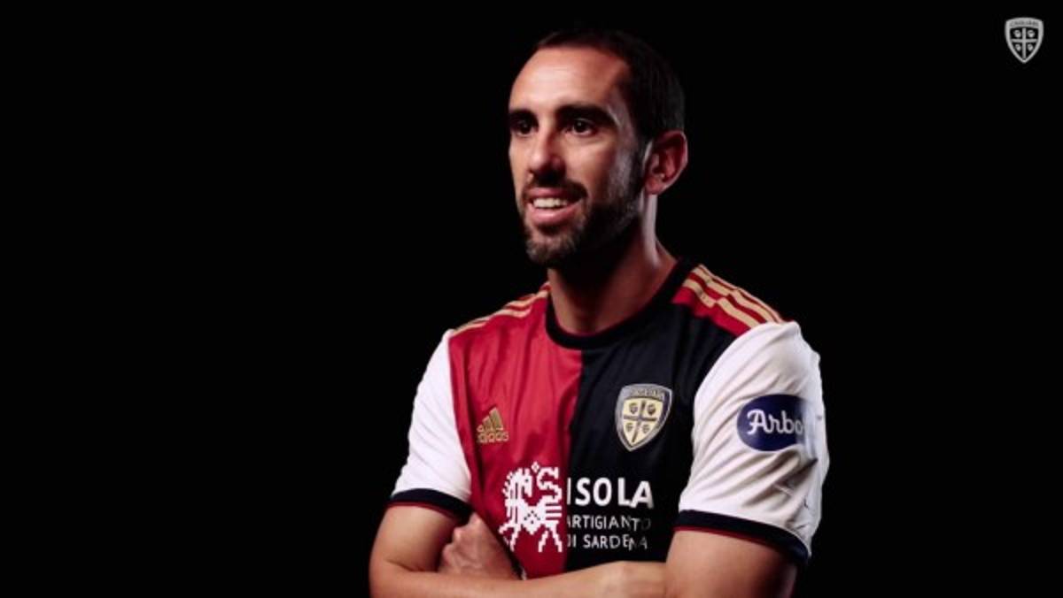 Desde una gasolinera hasta un bar: ¿Qué compraron con su primer sueldo estos deportistas?