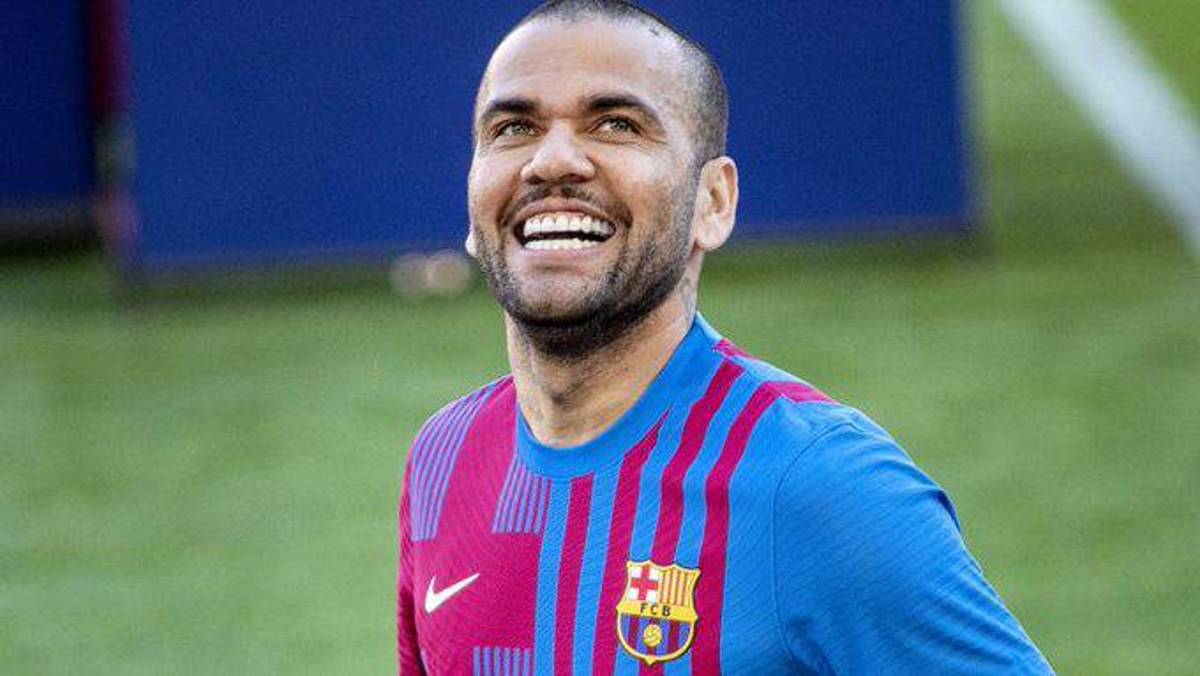 Dani Alves queda en libertad tras delito de violación: la millonaria cifra que deberá pagar y la prohibición que tiene
