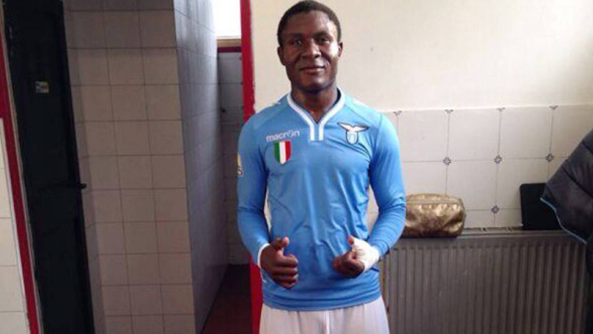 Futbolista de la Lazio asegura tener 17 años y causa polémica