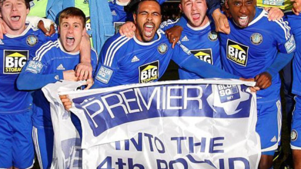 El Macclesfield Town, el próximo rival de Maynor y Roger