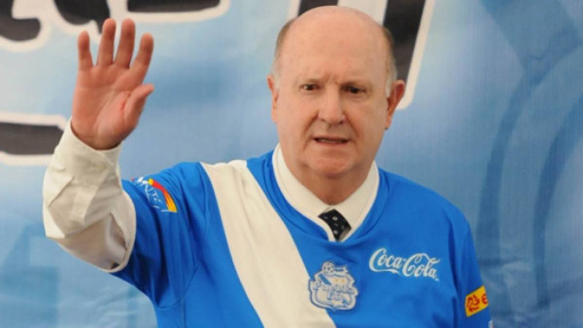 Manuel Lapuente está en la cuerda en el Puebla