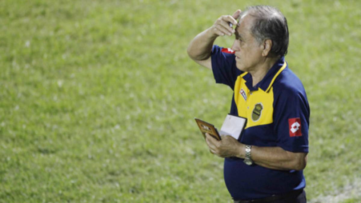 Chelato puso a disposición su cargo en Real España