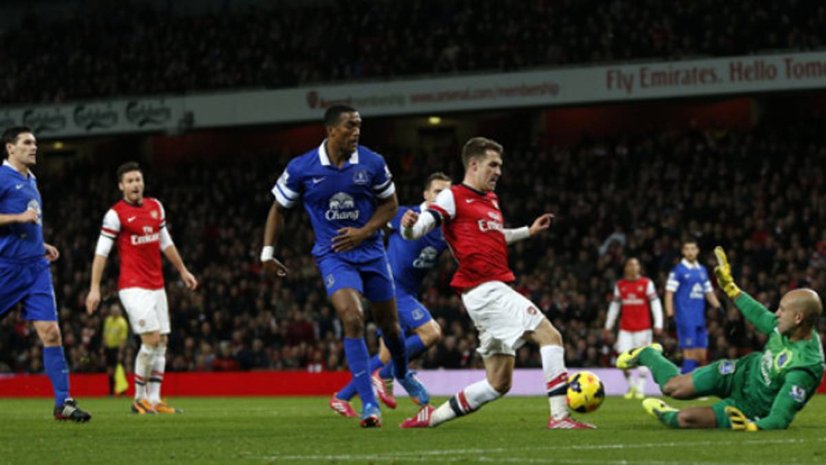 El Everton frenó al líder Arsenal en la Premier