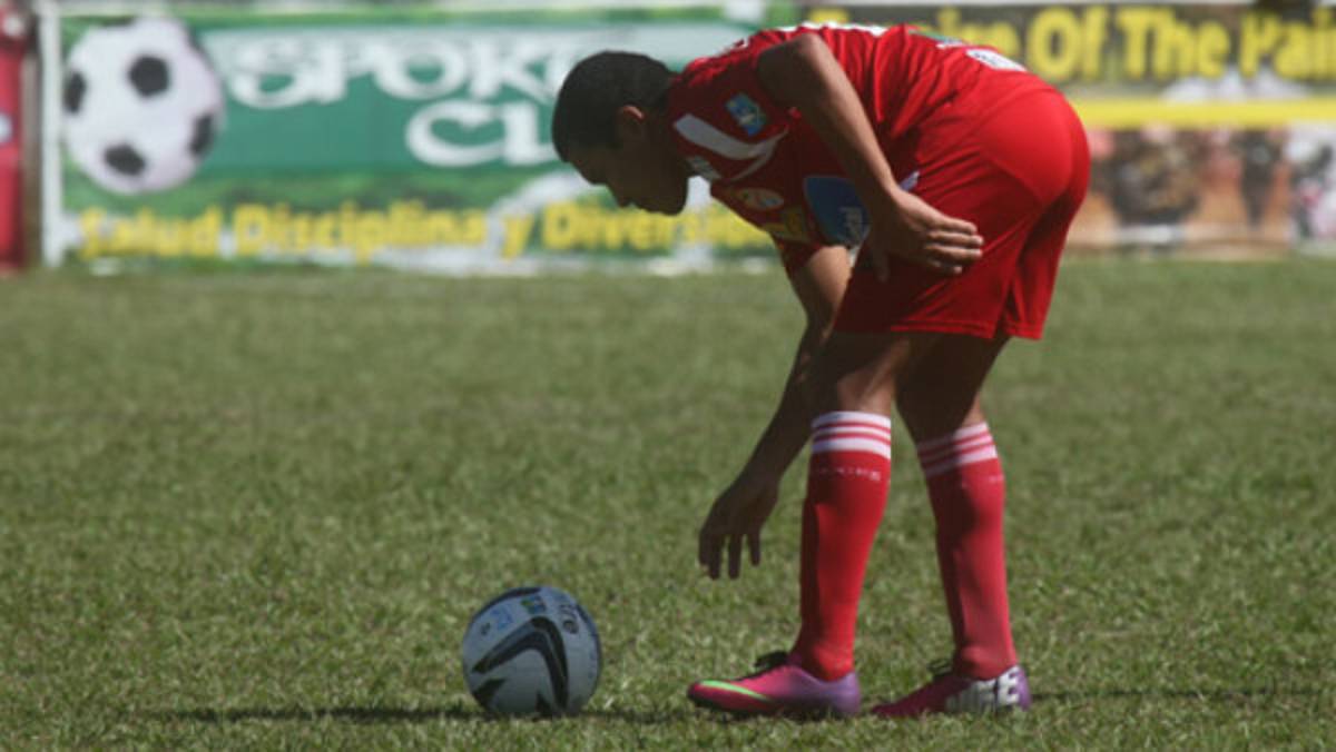 Rambo de León anotó su gol número 23 en la Liga de Honduras