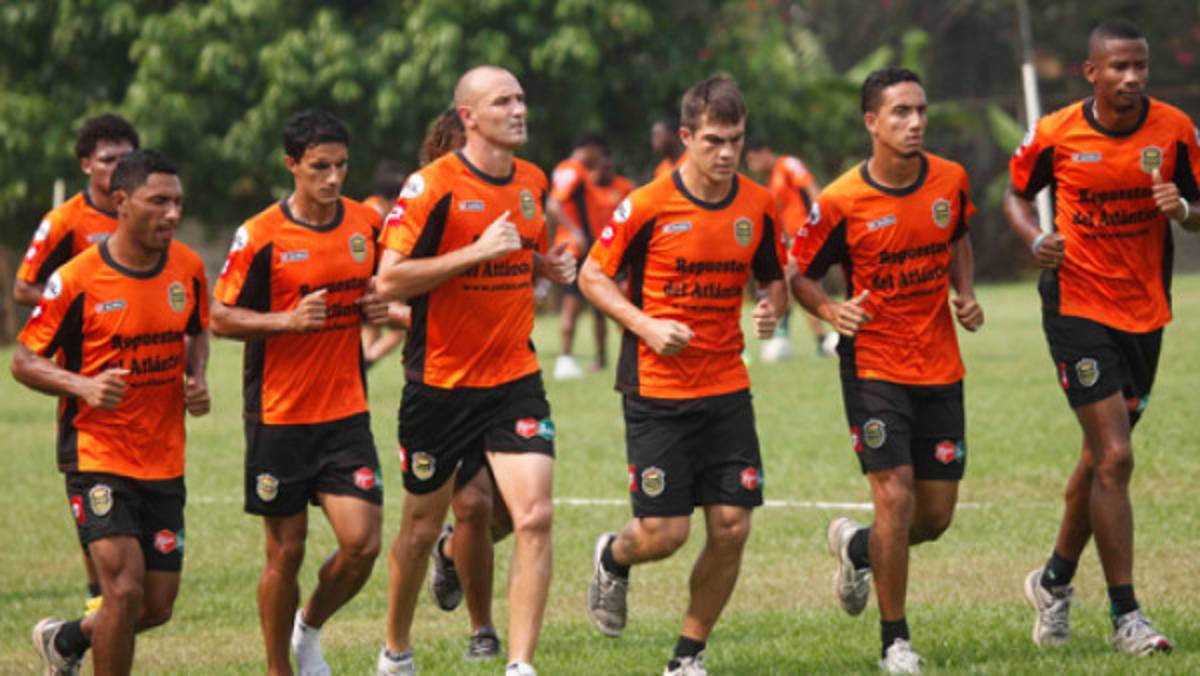 Jugadores de Real España critican al Olimpia