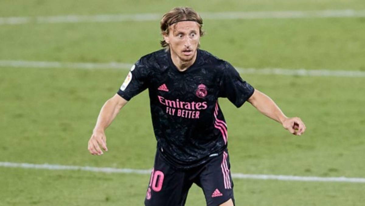 Nuevo lateral derecho: La alineación del Real Madrid para enfrentar al Levante en la liga española