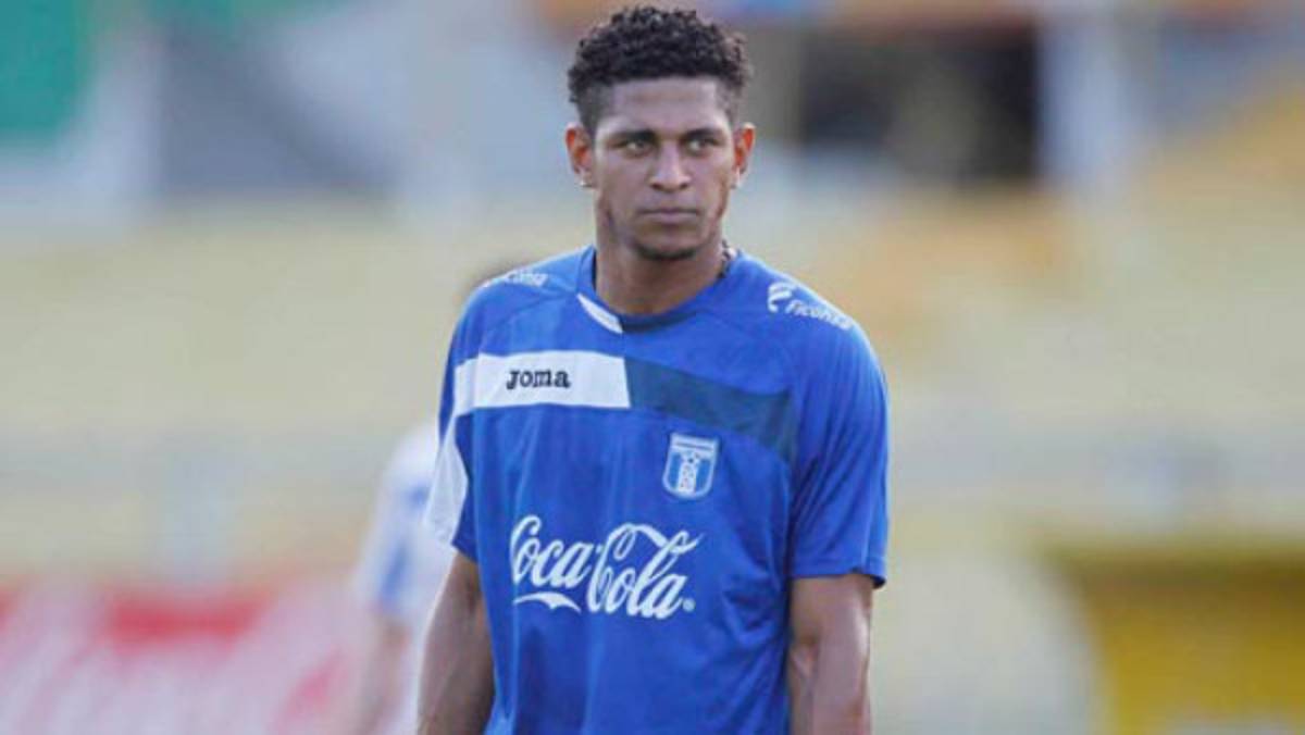 Carlo Costly: 'Hasta junio voy a volver a jugar'