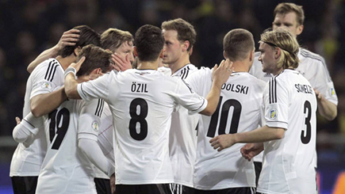 Alemania cumple y golea a Kazajistán