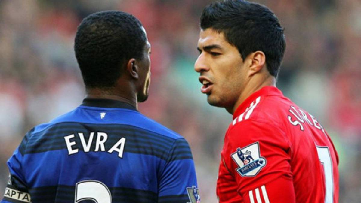 Luis Suárez es acusado de racista en Inglaterra