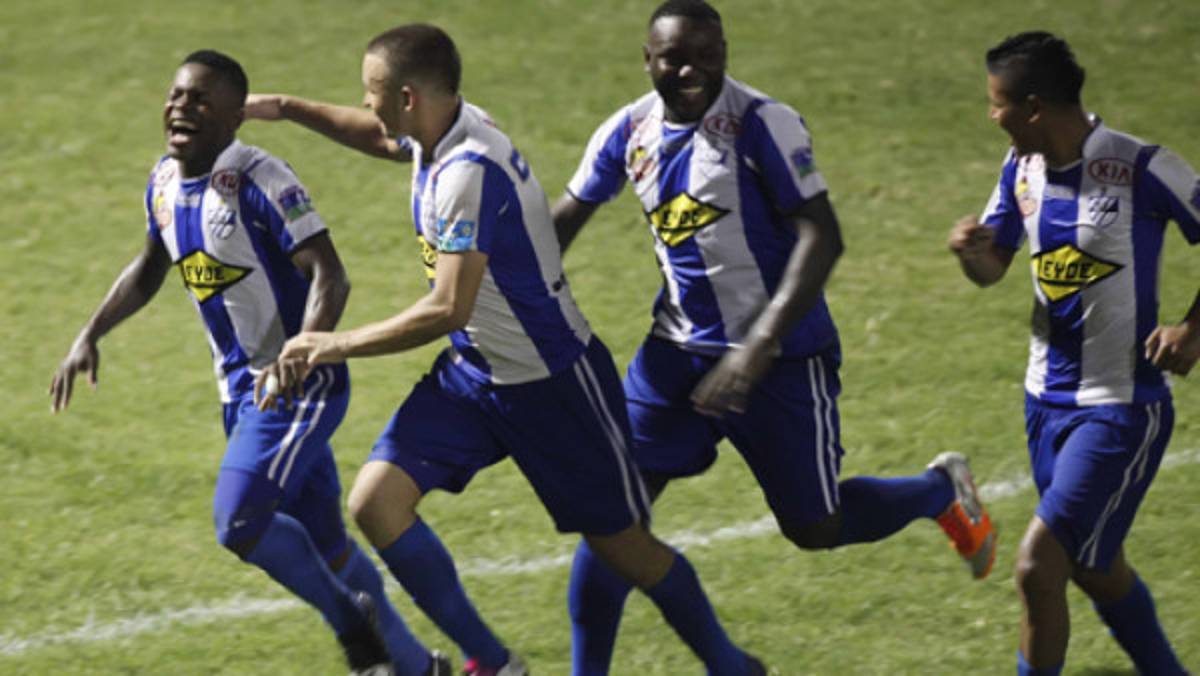 Victoria deja sufriendo a Real España en el Clausura