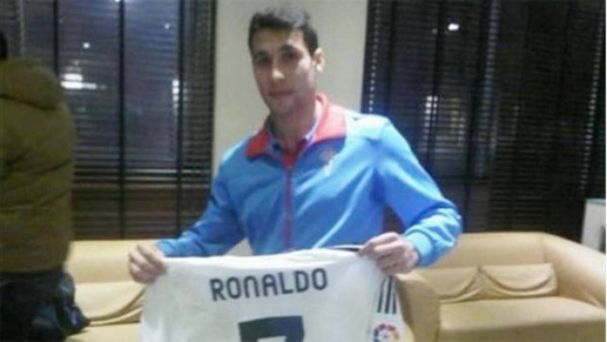 Un gesto de crack el de Cristiano con el futbolista Hugo Mallo