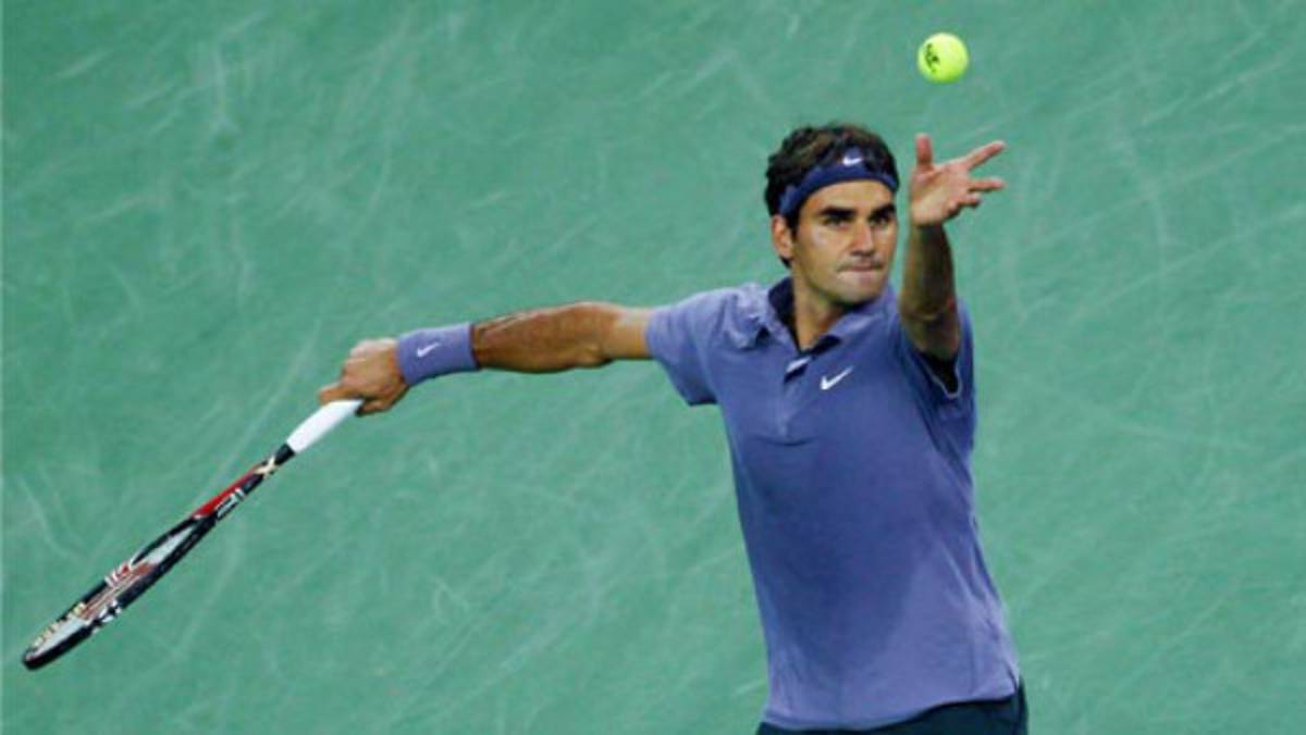 Federer sigue invicto en Shanghai