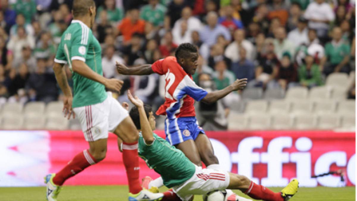 EN VIVO: Argentina continúa empatando con Perú