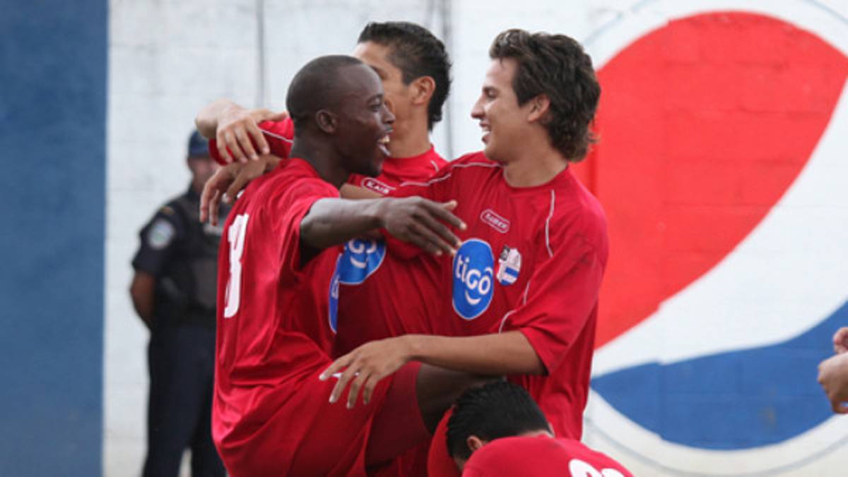 Deportes Savio se metió en la pelea