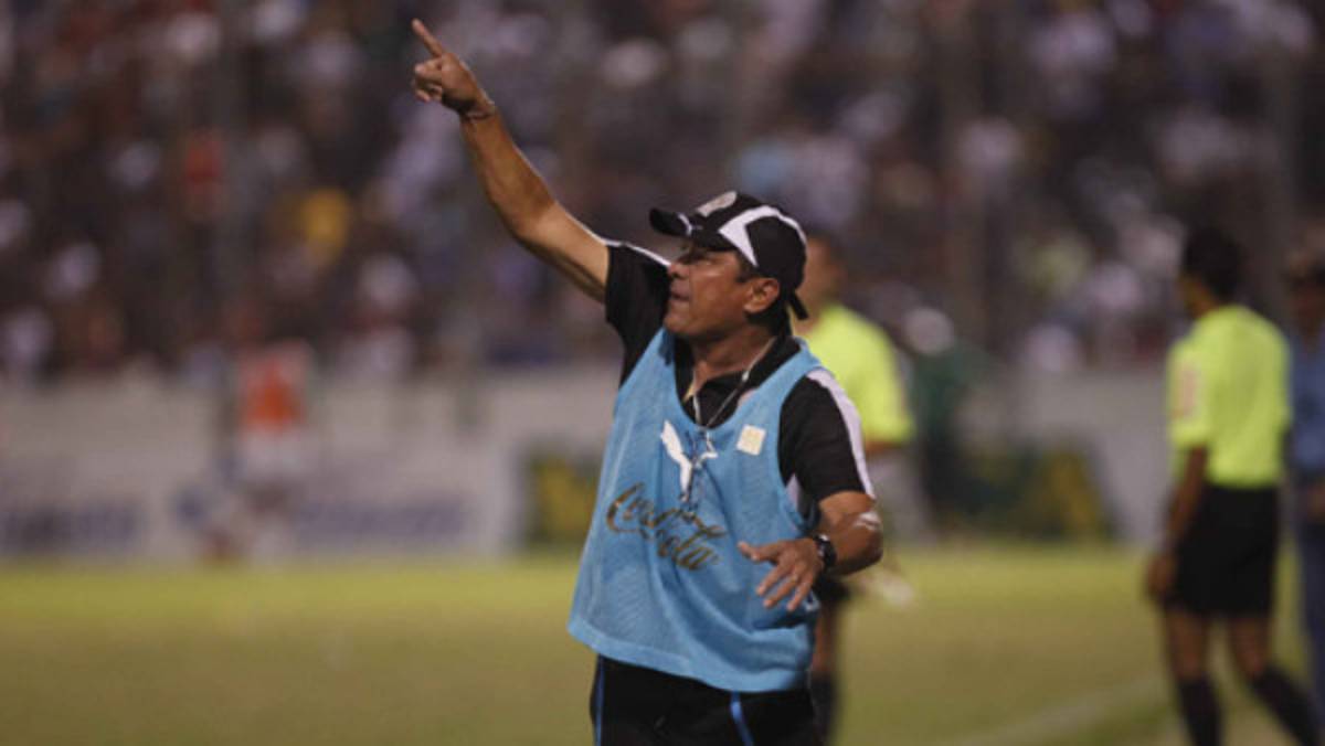 Juan Carlos Espinoza: 'Platense nos superó en todo el juego”