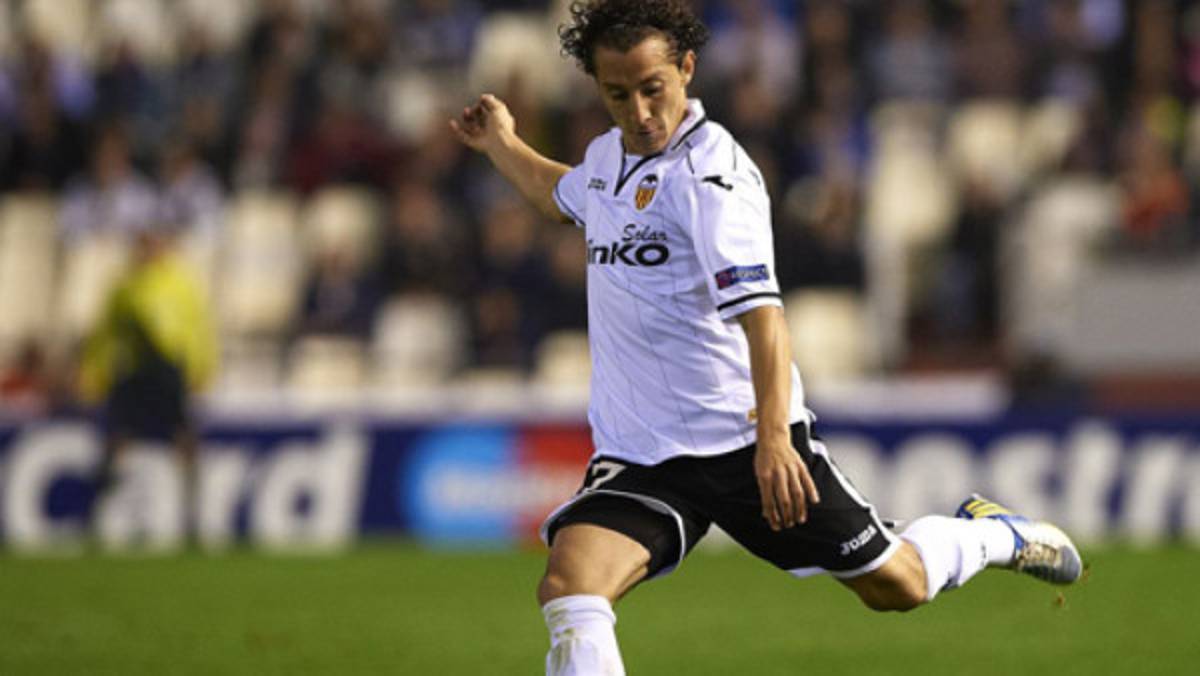 'El jugador mexicano tiene que picar piedra si quiere ir a Europa”