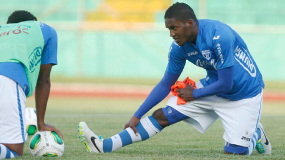 Brayan Beckeles: 'El profesor decidirá quién juega'