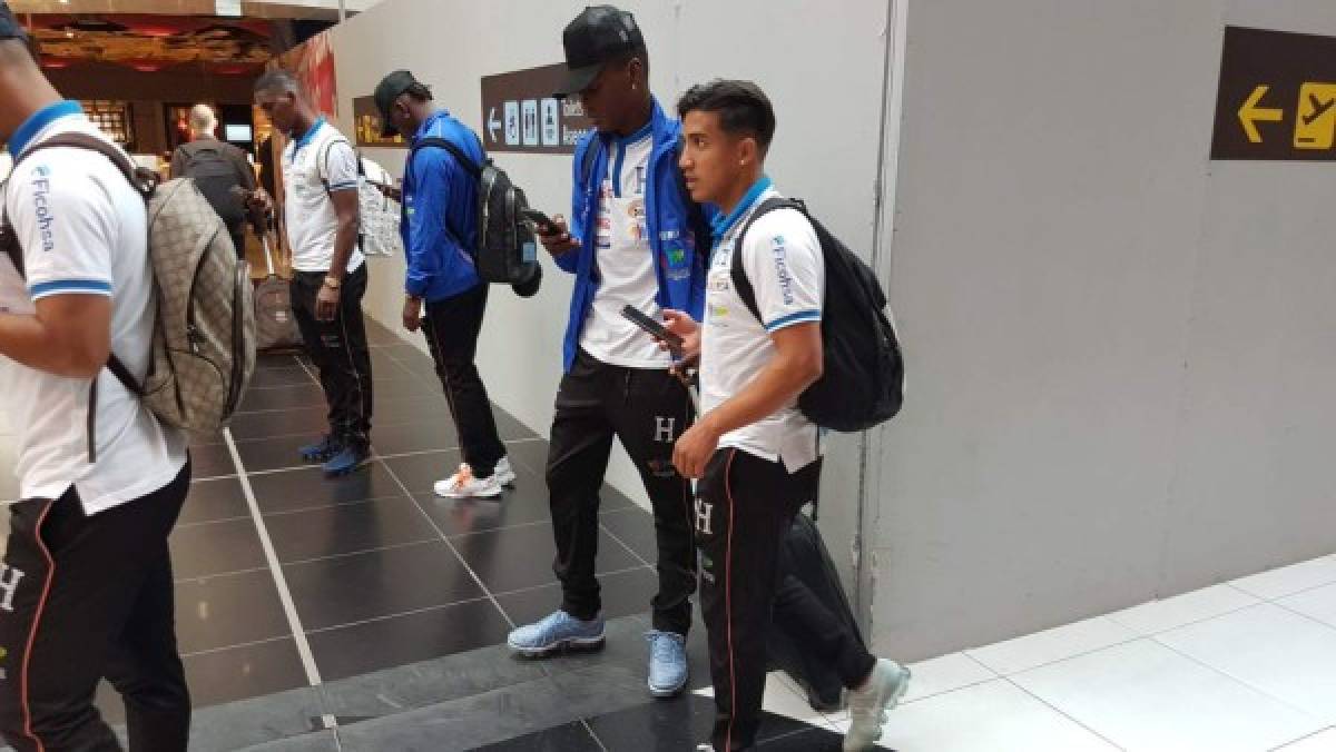 Así fue la llegada de la Selección de Honduras a Barcelona, España
